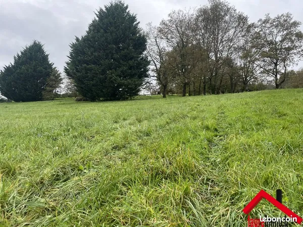 Terrain 1481 m² Objat