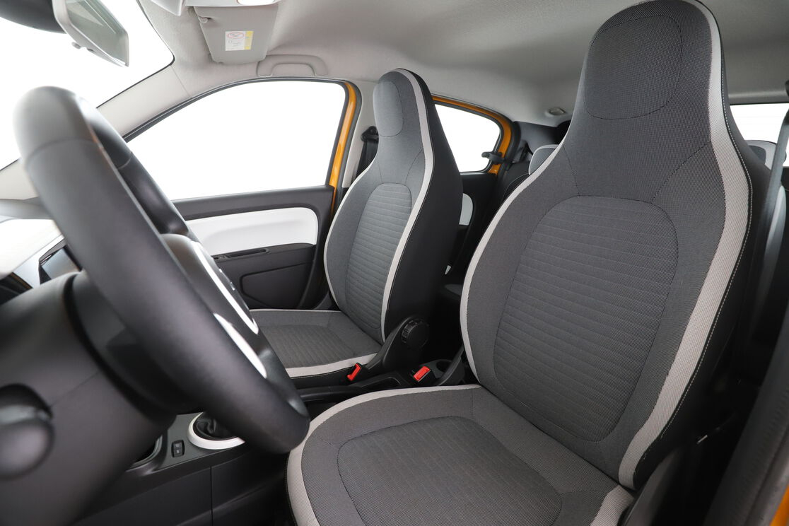 Renault Twingo 1.0 SCe Equilibre — photo 9