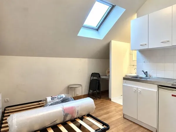 Studio 1 pièce 12 m²