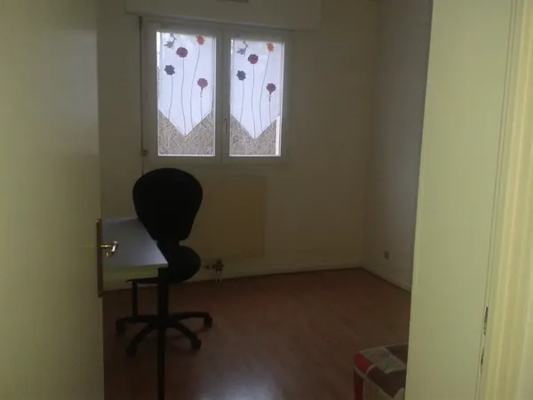 Propose chambre dans colocation appartement 68m² Guyancourt