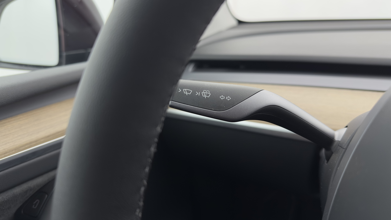 Tesla MODEL Y Grande Autonomie Dual Motor AWD — photo 13