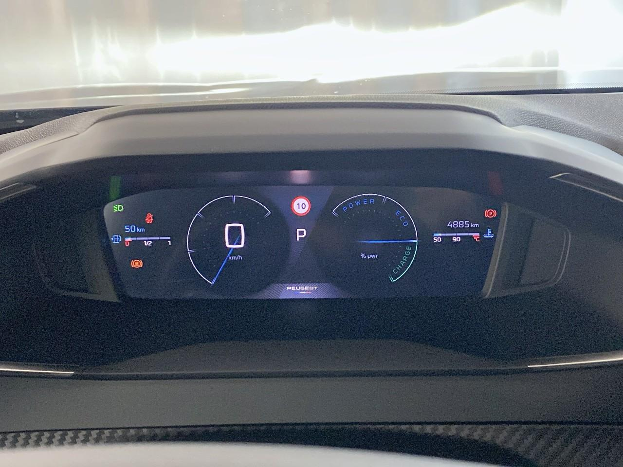 Peugeot 2008 hybrid 145 ch e-dcs6 allure — photo 14