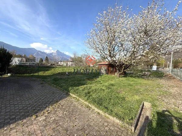 Terrain 315 m²