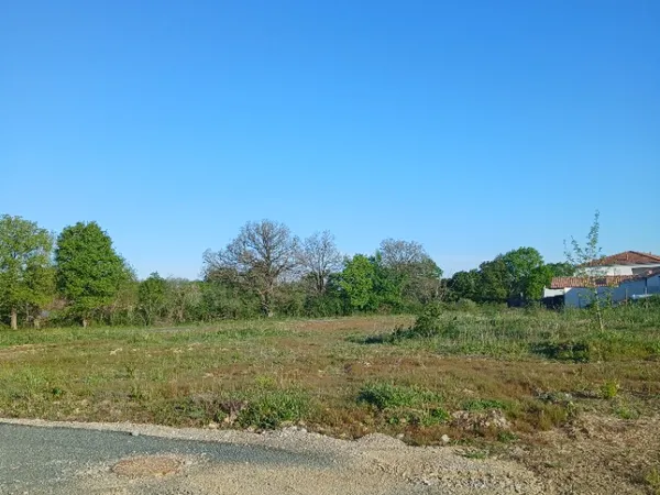Terrain 1040 m²