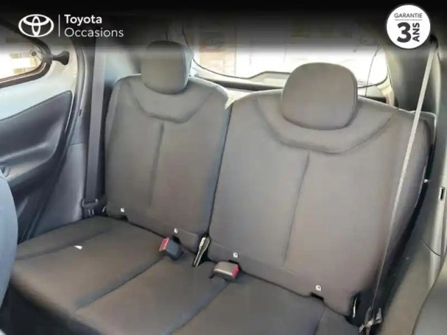 Toyota Aygo X 1.0 vvt-i 72ch dynamic — photo 12