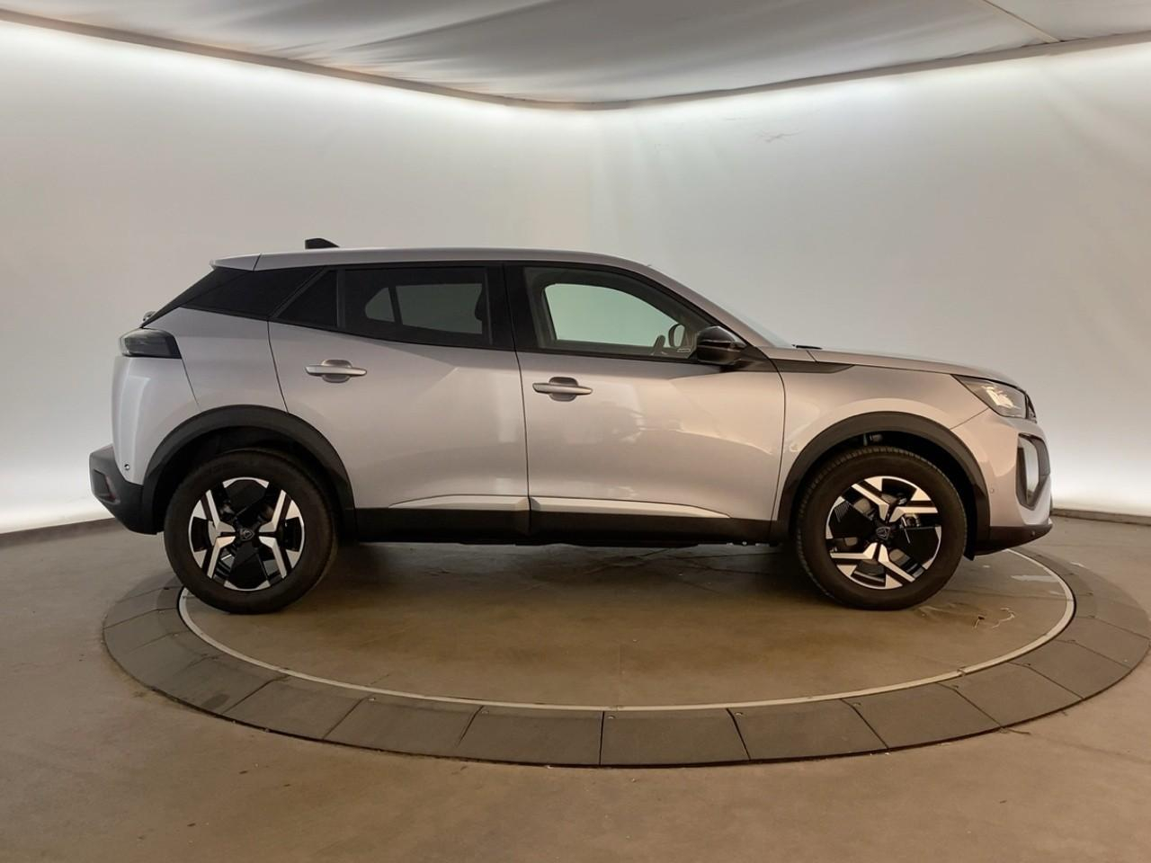 Peugeot 2008 hybrid 145 ch e-dcs6 allure — photo 4