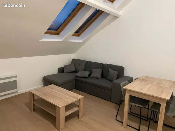 Appartement type 3 comprenant entree sejour, sdb et deux chambres
