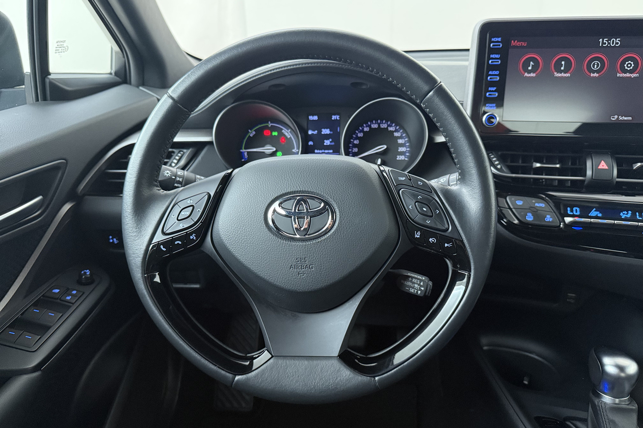 Toyota C-HR — photo 10