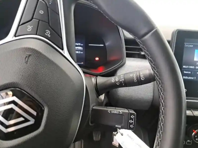 Renault Clio tce 90 — photo 29