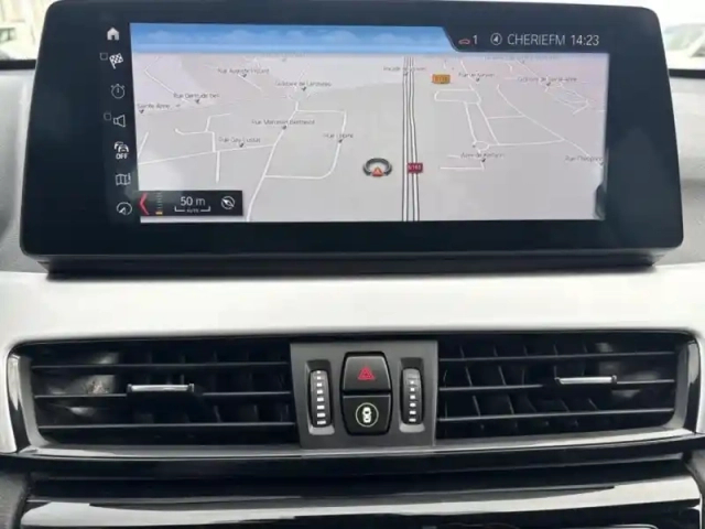 Bmw X1 sdrive18da 150ch business design — photo 13