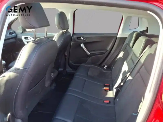 Peugeot 2008 puretech 130ch s&amp;s bvm6 — photo 10