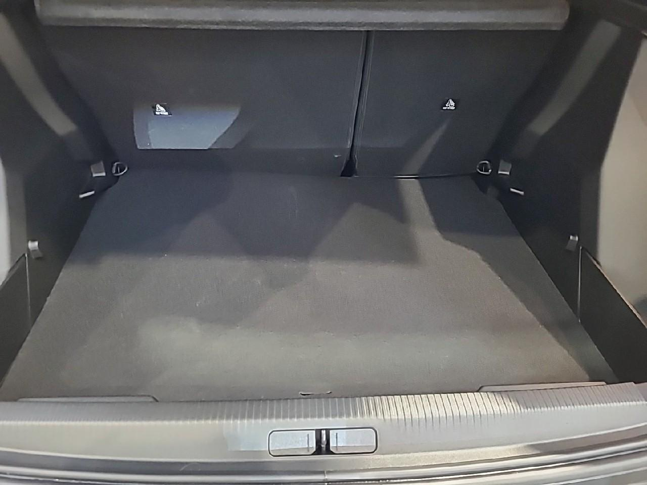 Peugeot 2008 hybrid 145 ch e-dcs6 allure — photo 14