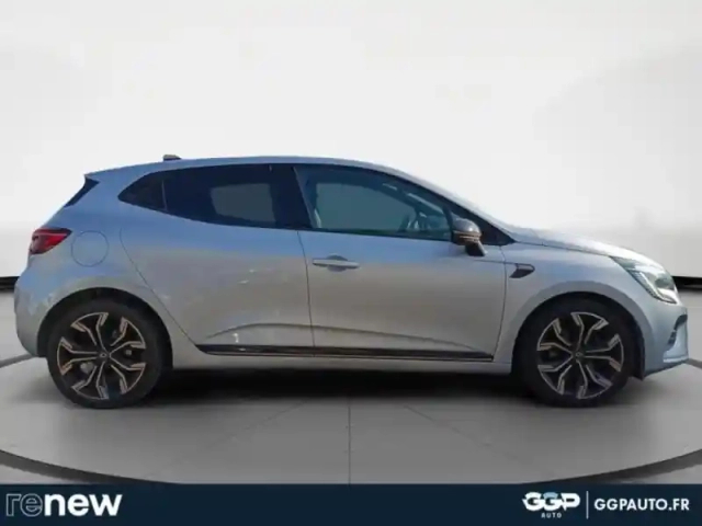 Renault Clio 1.3 tce 140ch lutecia -21n — photo 6