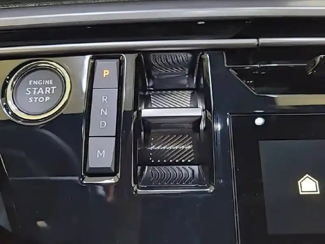 Peugeot 5008 hybrid 145 e-dcs6 — photo 14