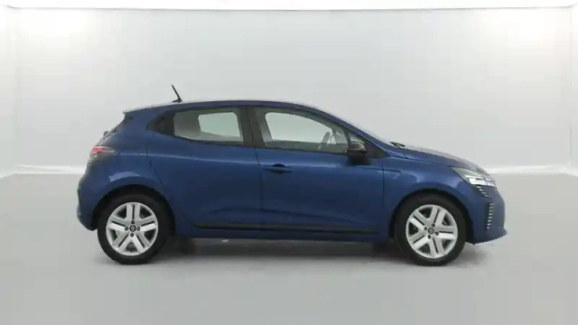 Renault Clio blue dci 100 ch gsr2 — photo 24