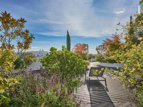 Paris XVIIe - Penthouse d'exception avec jardin suspendu et vues panoramiques