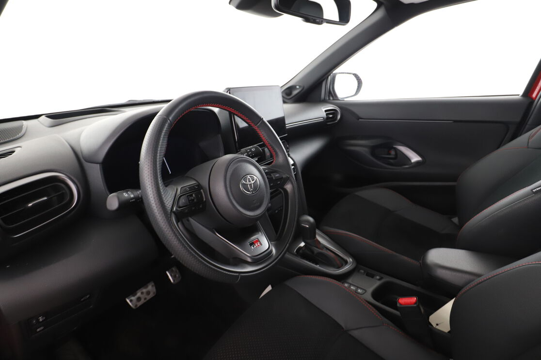 Toyota Yaris Cross 1.5 Hybride 2WD GR Sport — photo 10