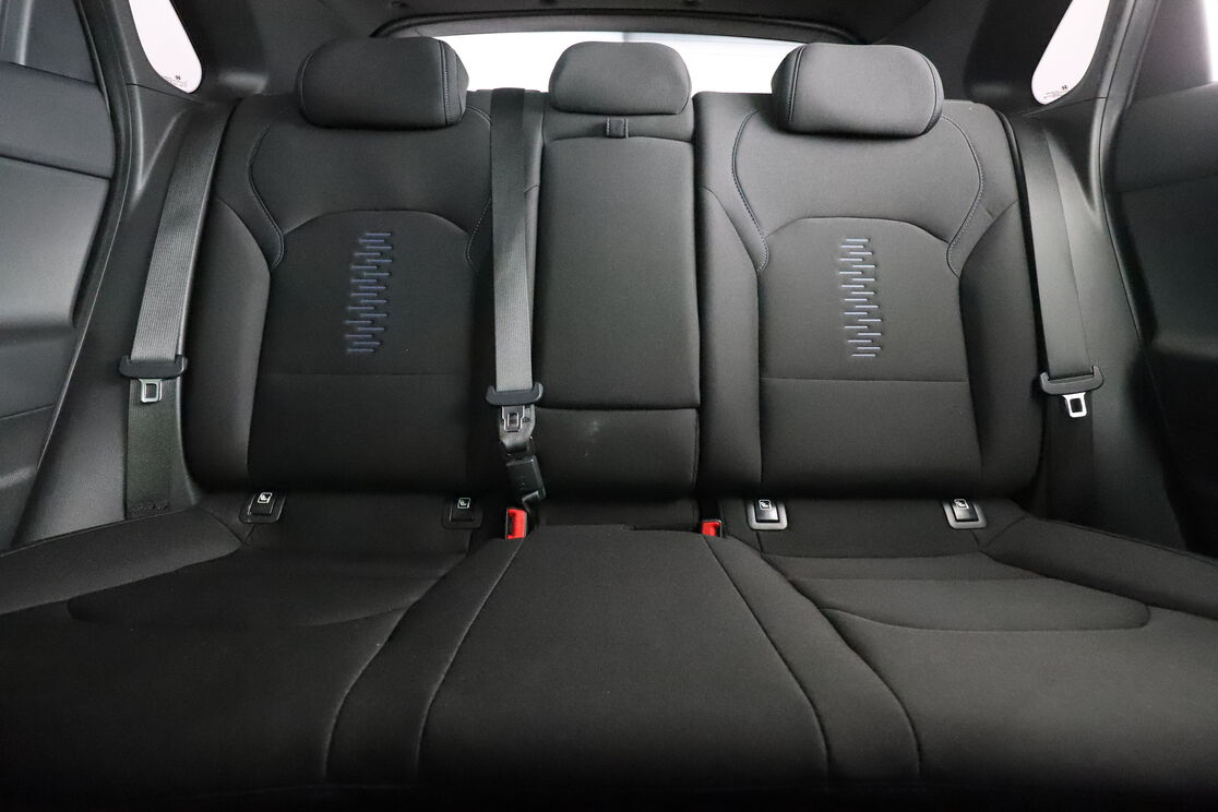 Hyundai i30 1.0 T-GDi Edition 1 — photo 14