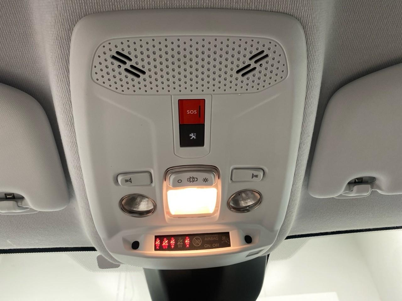 Peugeot 208 electrique 50 kwh 136ch allure — photo 16