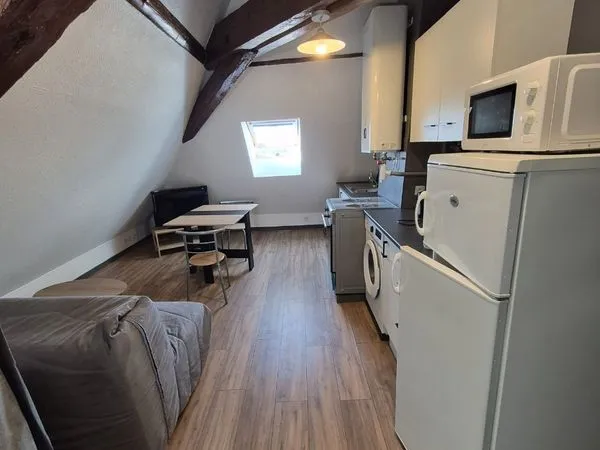 Studio meublé à louer