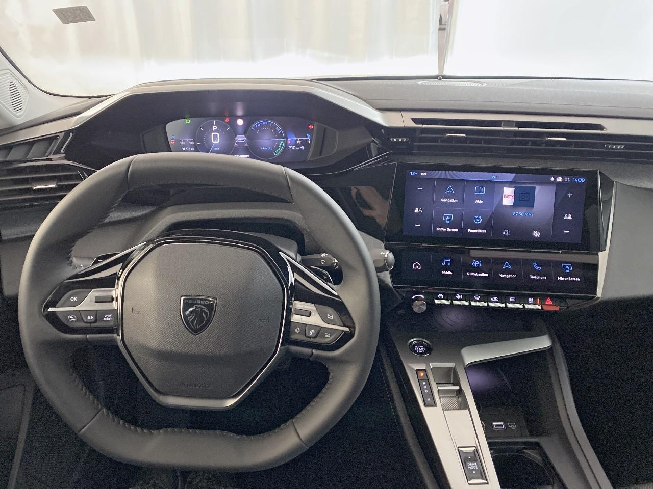 Peugeot 308 sw hybrid 145 e-dcs6 allure — photo 15