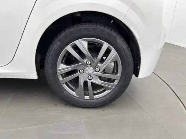Peugeot 208 puretech 75 s&amp;s bvm5 — photo 13