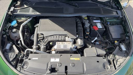 Peugeot 308 1.2 Puretech 130 EAT8 - Allure Pack – 2023 – 53452 km – Essence – Boîte Automatique — photo 23