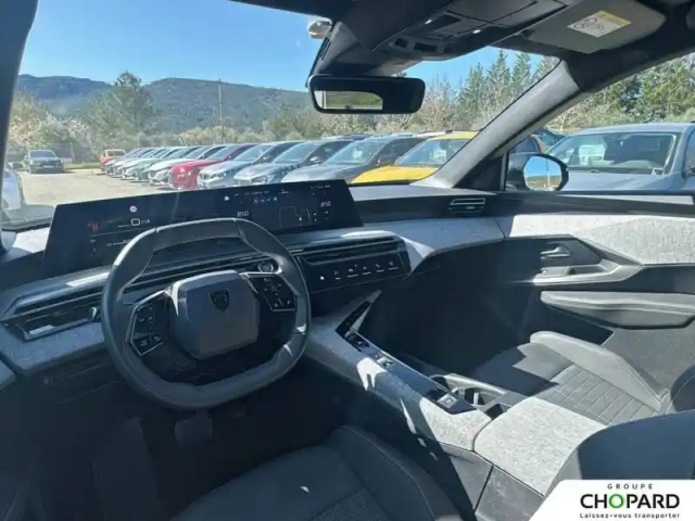 Peugeot 5008 electrique 210 ch 73 kwh — photo 2