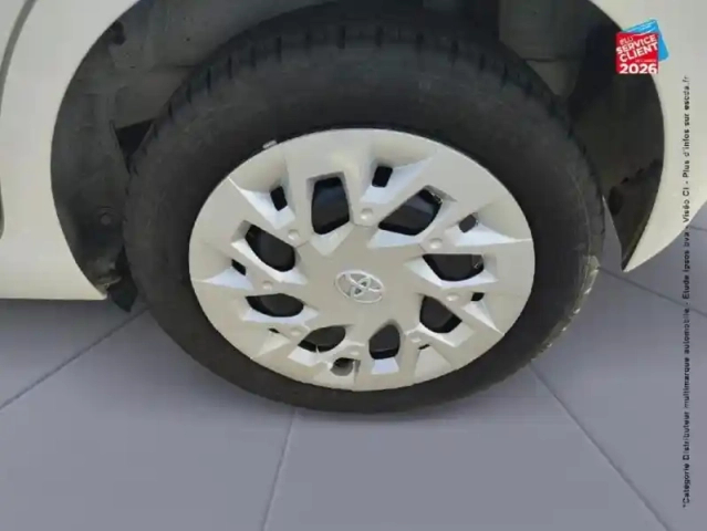 Toyota Aygo 1.0 vvt-i 72ch x-play x-app 5p mc18 — photo 10