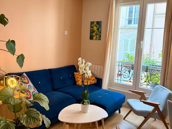 Location meublée longue durée - T2 - Calme - Place de Clichy