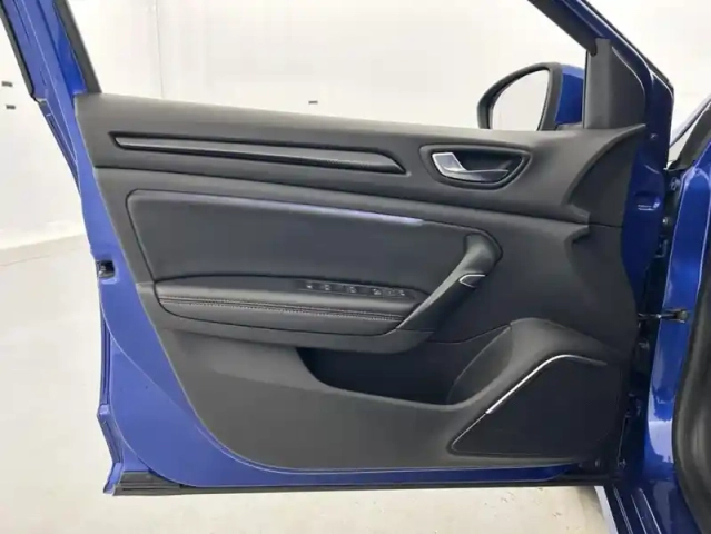 Renault Megane 1.6 e-tech plug-in 160ch rs line suréquipée — photo 11