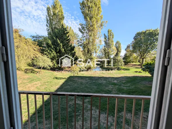 Coubron Beau F3 traversant de 69m² avec cave