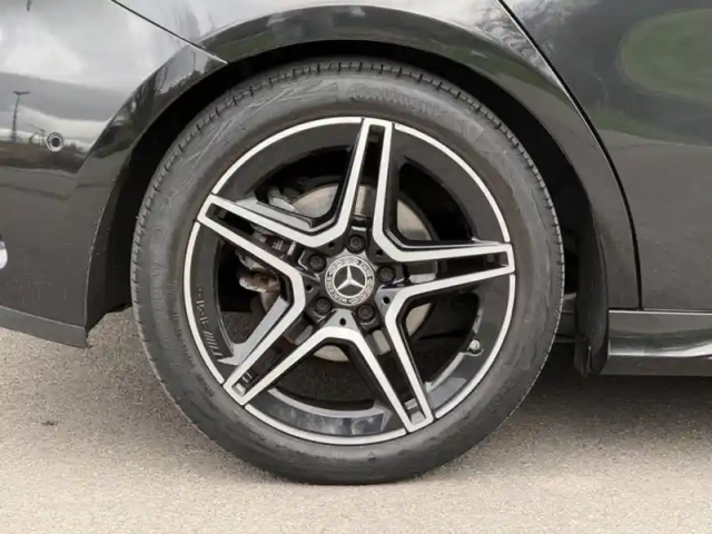 Mercedes Classe A 180 d amg line /177 li — photo 11