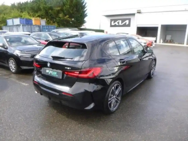 Bmw Serie 1 série 1 118ia 136ch m sport dkg7 — photo 5