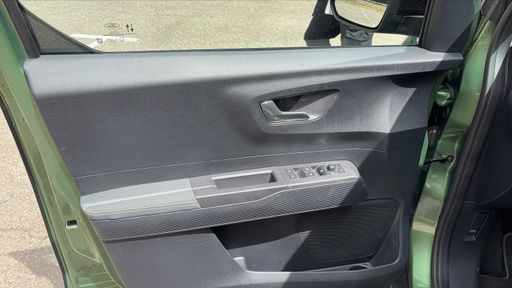 Ford Tourneo Courier 1.0 Ecoboost 125 Flexifuel - Titanium – 2024 – 7788 km – Biocarburant – Boîte Manuelle — photo 25