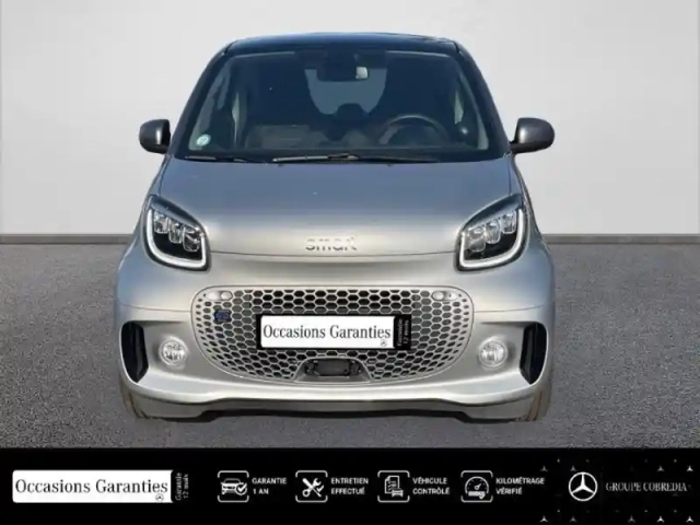 Smart Fortwo coupe eq 82ch prime — photo 5