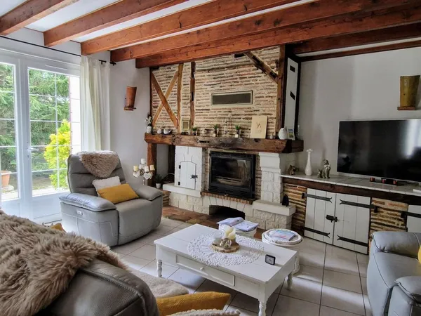 Charmante maison de 210m² avec terrain arboré de 2800m² à Maison Mas d'Agenais