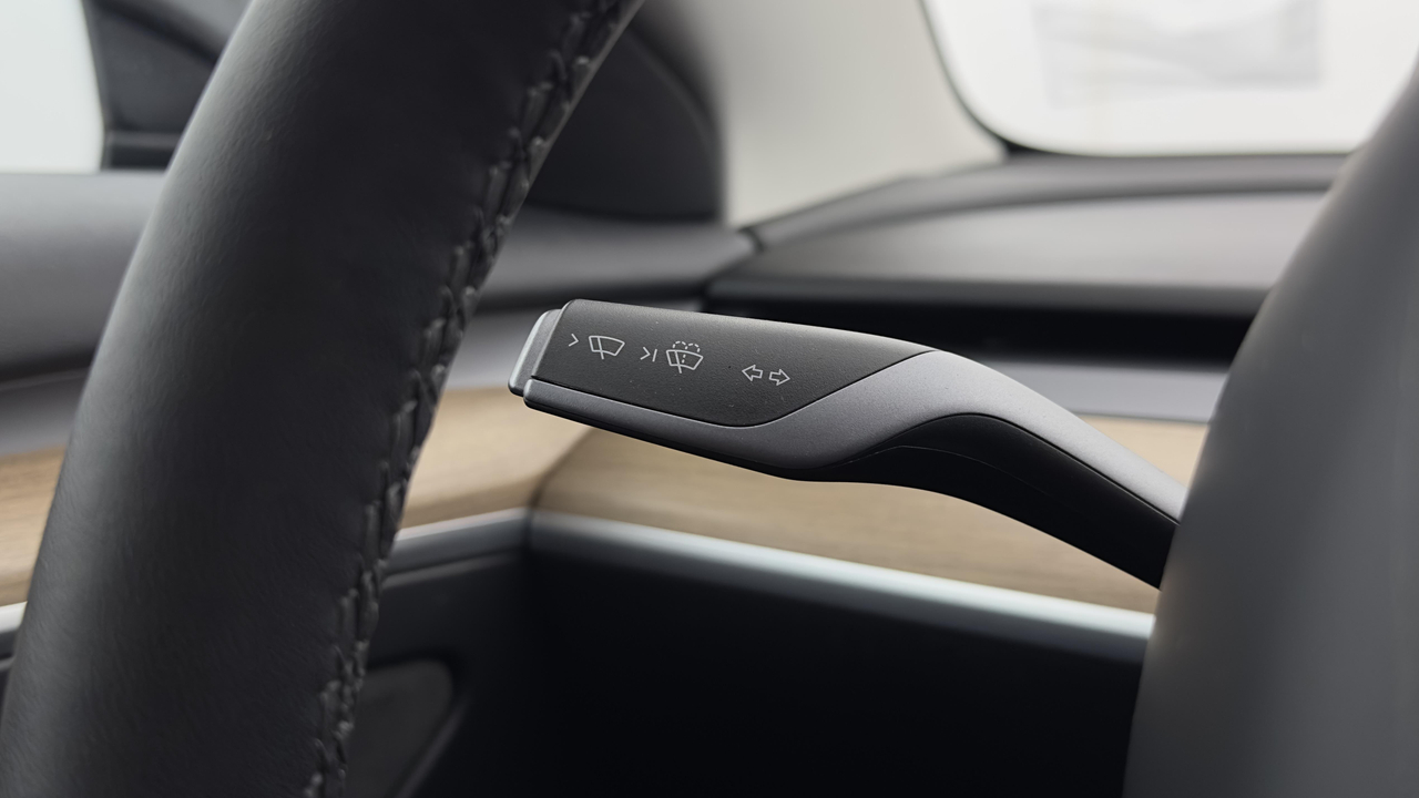 Tesla MODEL 3 RWD — photo 14