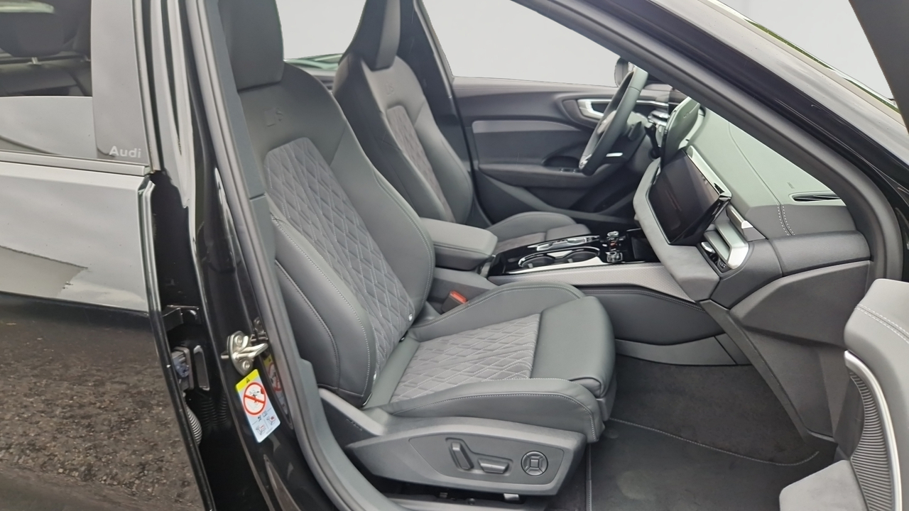 Audi A5 e-hybrid 299 ch S tronic 7 Quattro — photo 22