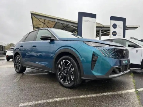 Peugeot 3008 hybrid 136 e-dcs6