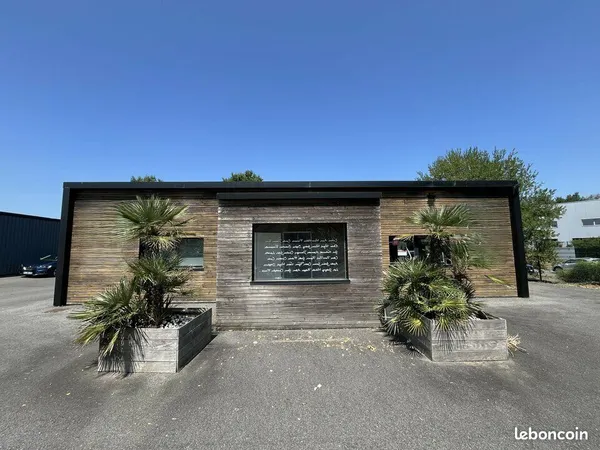 Bureaux 40 m² LA MEZIERE