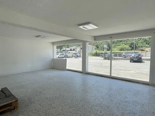 Local 110 m² Soyons