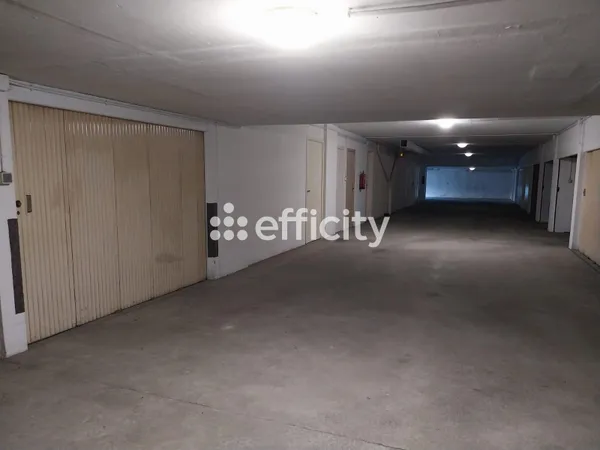 Parking 17 m²