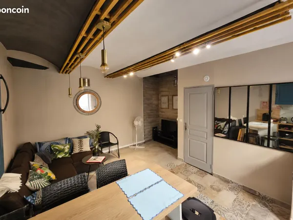 Maison de village rénovée — centre-ville de saint-laurent-de-la-salanque — dpe b