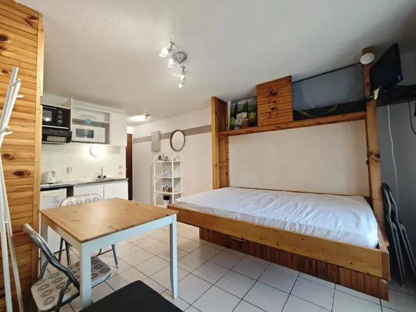 Studio 1 pièce 18 m²