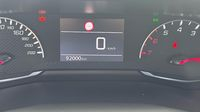 Peugeot 2008 1.5 BlueHDi 110ch S&S Allure — photo 9