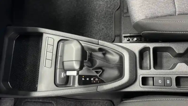 Kia Stonic 1.0 t-gdi 100 ch dct7 — photo 17