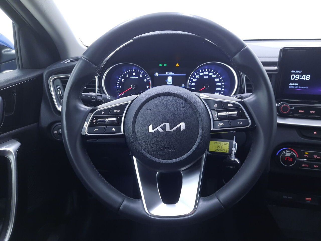 Kia Xceed — photo 14