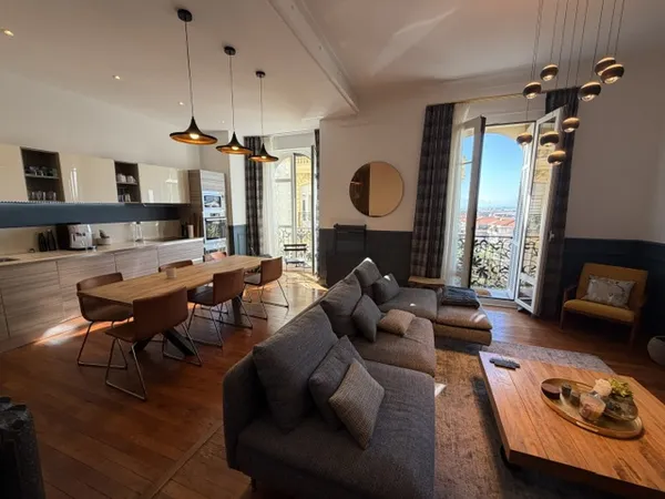 Appartement 3 pièces 82 m²