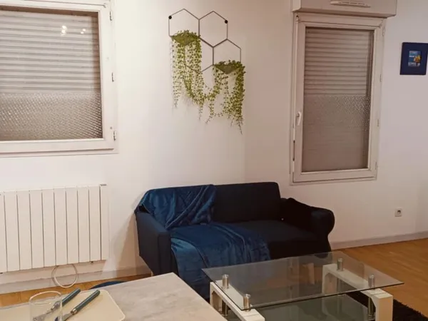 Grand studio 30m2 proche gare de Chartres